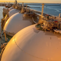 أجور ناقلات الغاز المسال تقفز إلى 200 ألف دولار يومياً