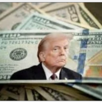 الرئيس الأميركي: انخفاض الدولار في صالح بلادنا