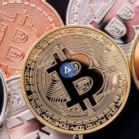 ضربة عنيفة تلحق بسوق العملات المشفرة