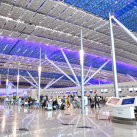  مطارات السعودية تسجل 140.9 مليون مسافر بنمو قياسي تجاوز 9.6٪