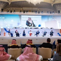 استعراض تمكين المرأة السعودية في القمة العالمية للصناعة بالرياض