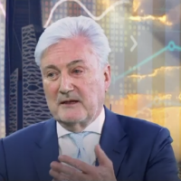  كيف يمكن لانخفاض تقييمات الأسهم السعودية يجذب المستثمرين الأجانب ؟